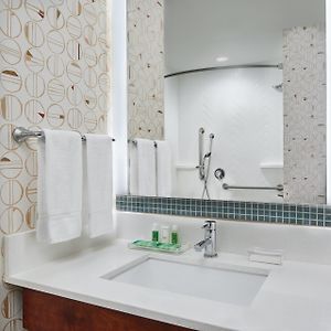Queen Room Disability Access